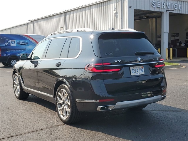 Used 2023 BMW X7 40i with VIN 5UX23EM06P9R88378 for sale in Holly, MI