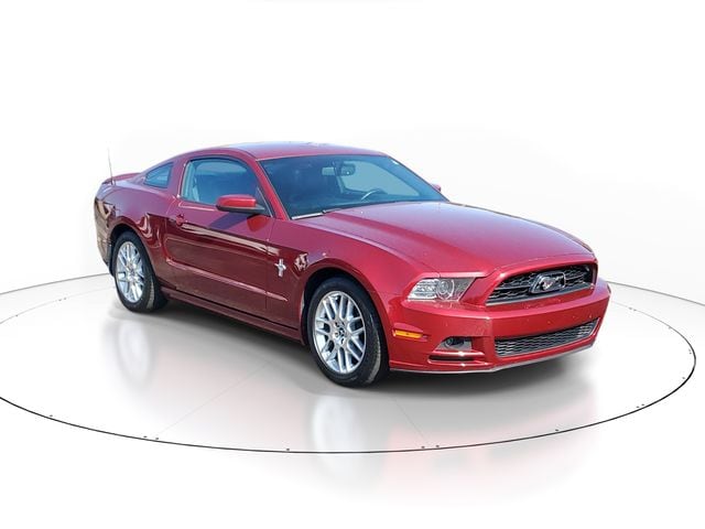 Used 2014 Ford Mustang V6 Premium with VIN 1ZVBP8AM2E5301476 for sale in Holly, MI