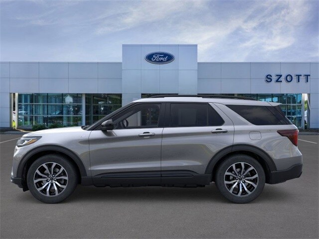 2025 Ford Explorer ST-Line photo 2