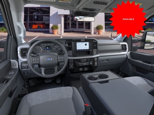 2026 Ford F-350 Super Duty XLT - Photo 9