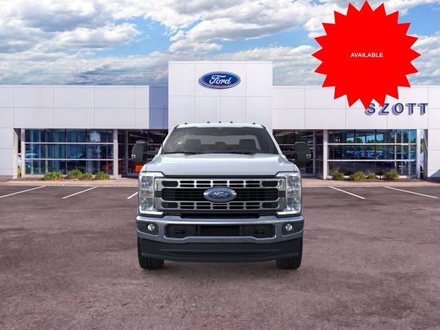 2026 Ford F-350 Super Duty XLT - Photo 6