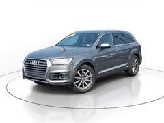 Used 2017 Audi Q7 3.0T Prestige SUV for sale in Holly MI