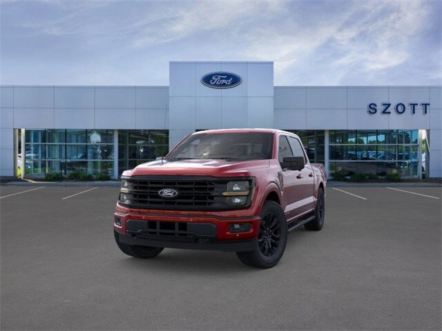 2025 Ford F-150 XLT photo 2