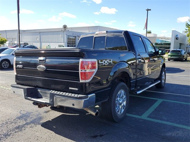 2011 Ford F-150 XLT photo 2
