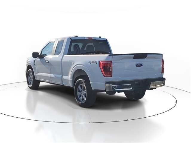 2021 Ford F-150 XLT photo 2