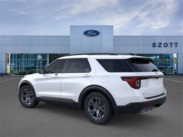 2026 Ford Explorer photo 4