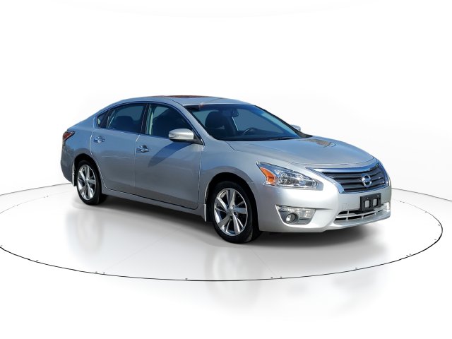 Used 2014 Nissan Altima SL with VIN 1N4AL3AP5EC321651 for sale in Holly, MI