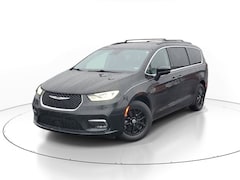 2022 Chrysler Pacifica Touring L Minivan/Van