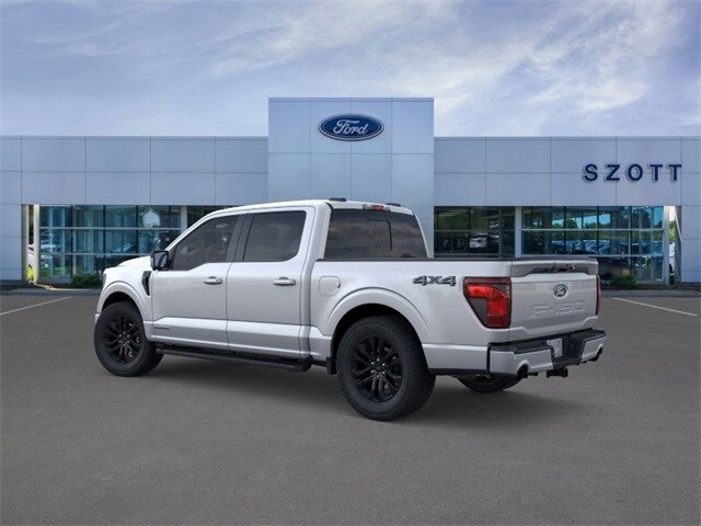 2025 Ford F-150 XLT photo 4