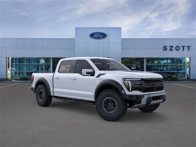 2025 Ford F-150 Raptor photo 2