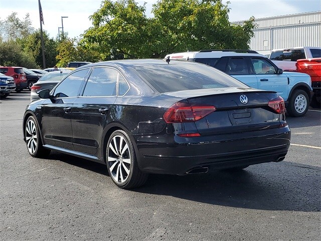 2018 Volkswagen Passat 3.6L V6 GT photo 2