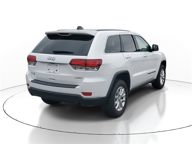 2022 Jeep Cherokee Laredo photo 3