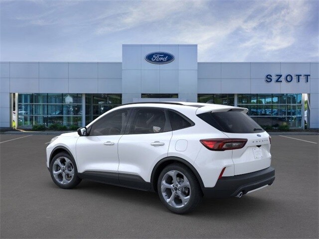 2025 Ford Escape ST-Line photo 4