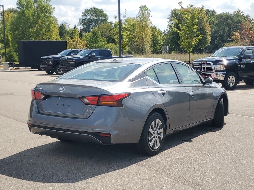 2020 Nissan Altima 2.5 S photo 2