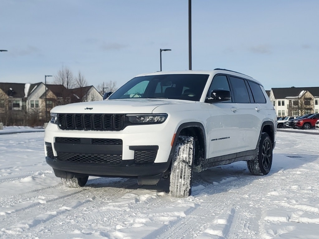 New 2025 Jeep Grand Cherokee L Altitude X Sport Utility