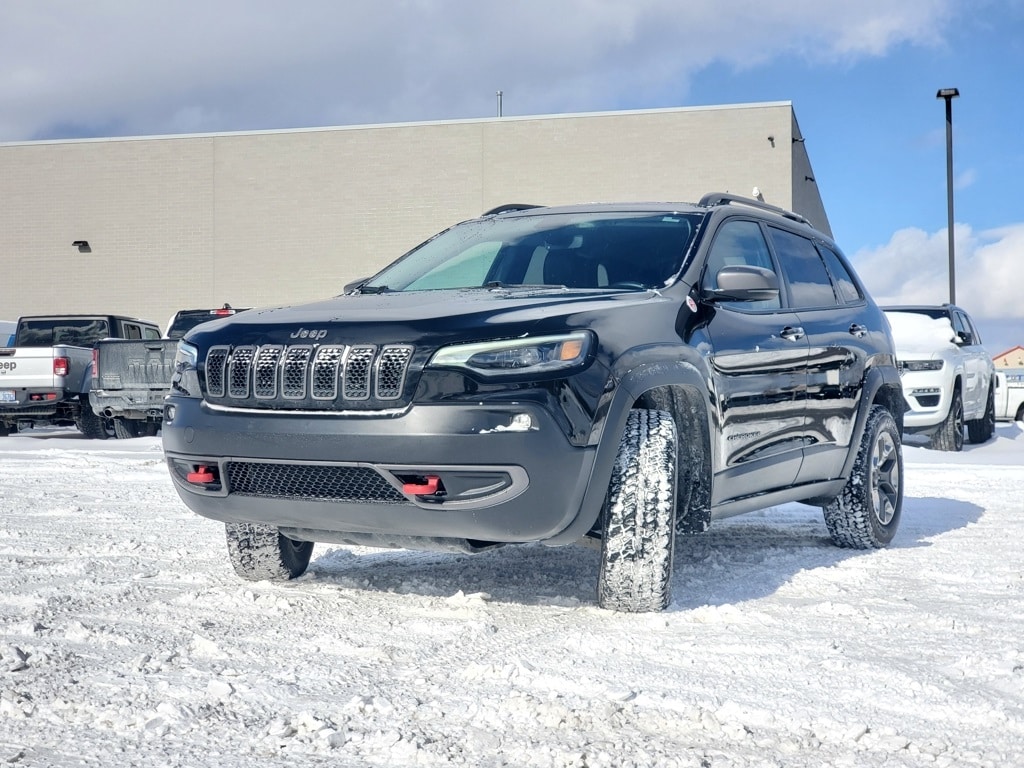 Used 2019 Jeep Cherokee Trailhawk SUV