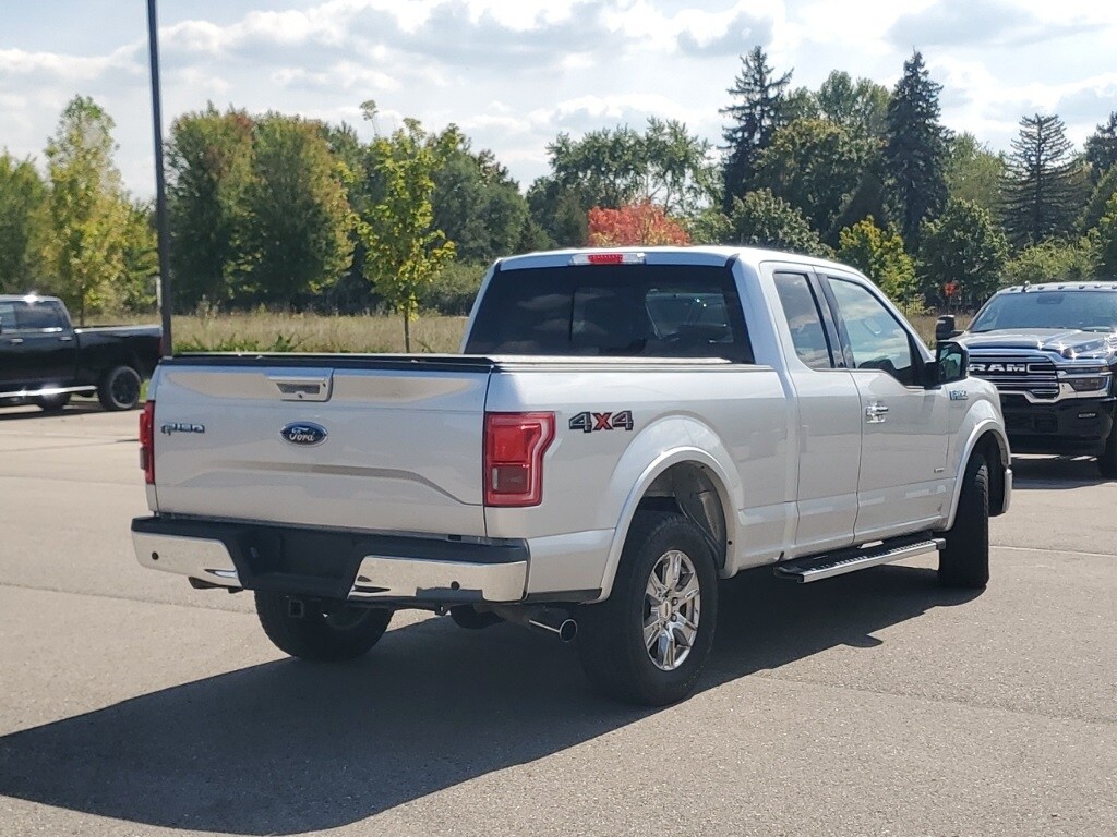 2016 Ford F-150 Lariat photo 2