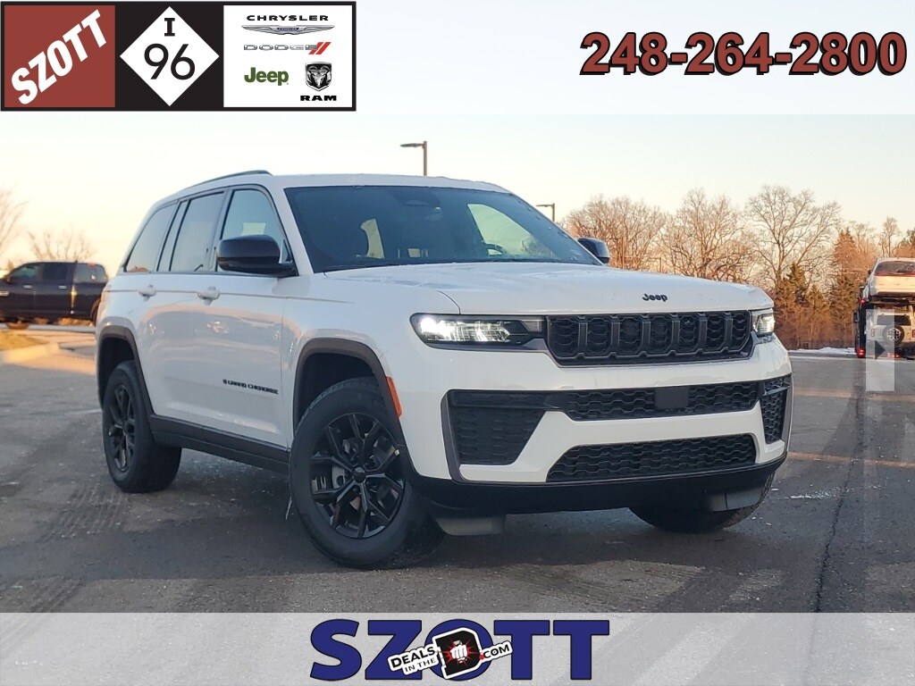 New 2026 Jeep Grand Cherokee Laredo Sport Utility