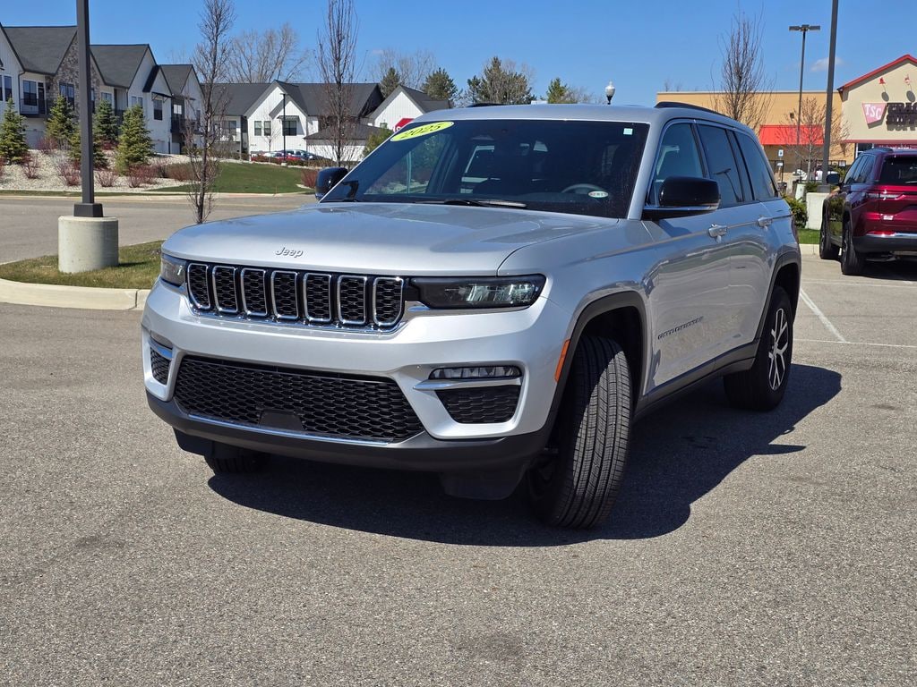 Used 2025 Jeep Grand Cherokee Limited SUV