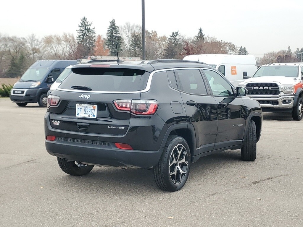2026 Jeep Compass Limited Altitude photo 2