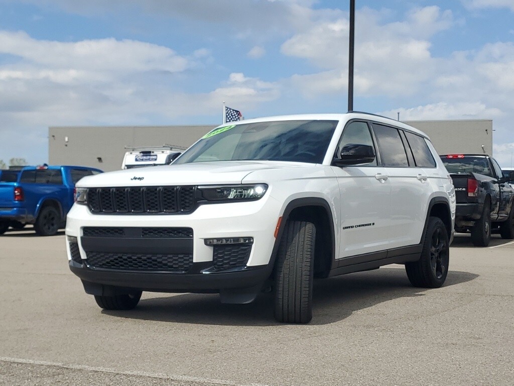 2024 Jeep Grand Cherokee Limited photo 4