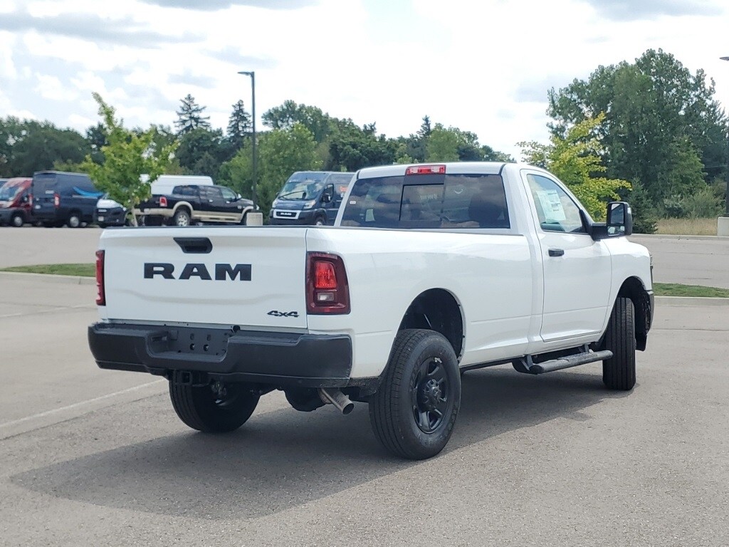 2026 Ram 3500 Tradesman photo 2
