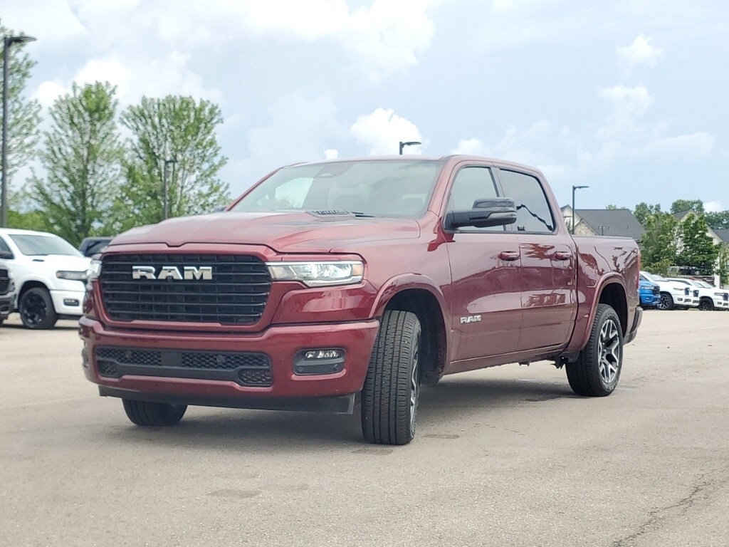 2025 Ram 1500 Laramie photo 4