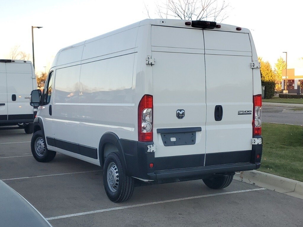 2025 Ram ProMaster 2500 photo 3