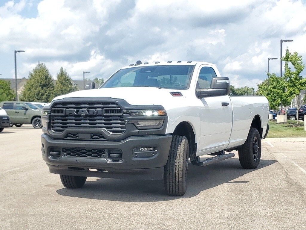 2026 Ram 3500 Tradesman photo 4