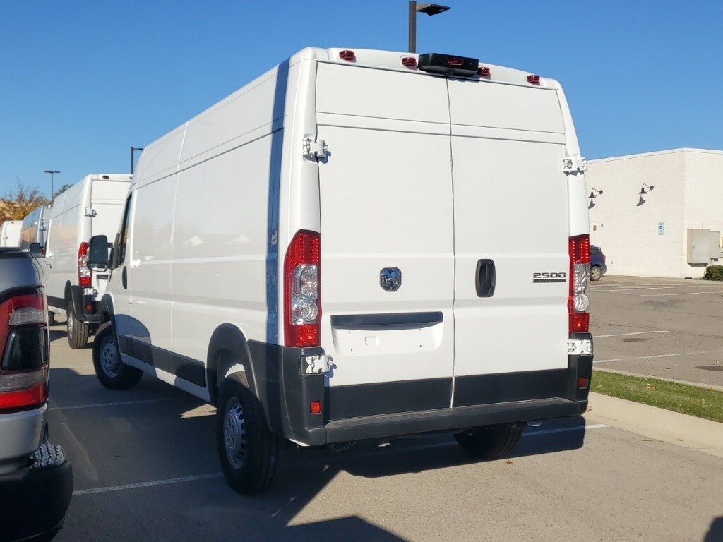 2025 Ram ProMaster 2500 photo 2