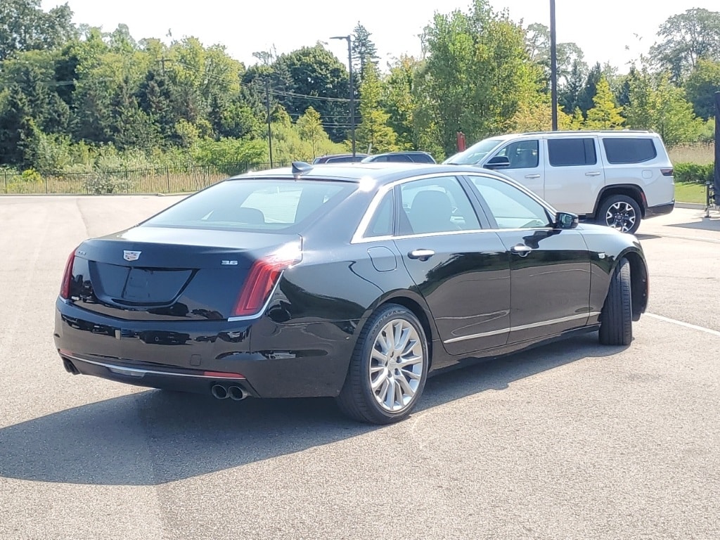 Used 2018 Cadillac CT6 Base with VIN 1G6KB5RSXJU117845 for sale in New Hudson, MI