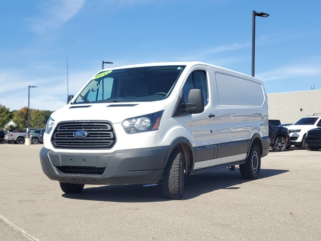 2017 Ford Transit photo 4