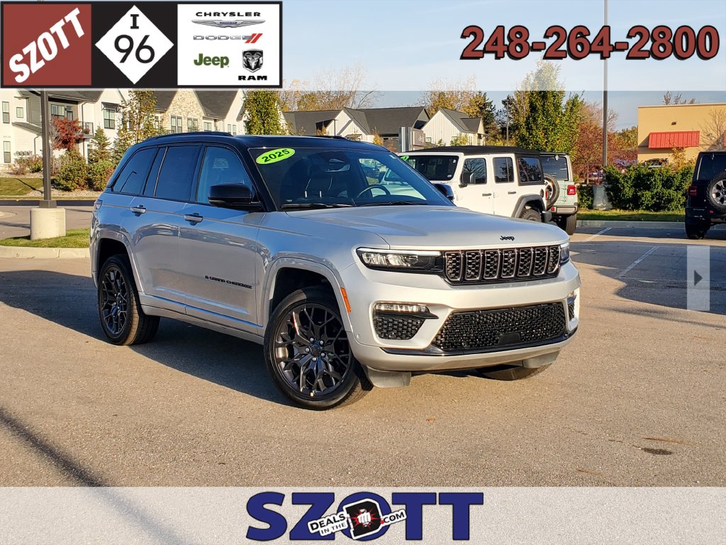 Used 2025 Jeep Grand Cherokee Summit SUV for sale in Highland MI