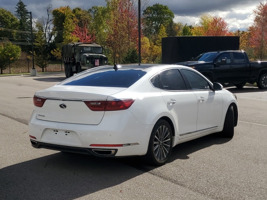 Used 2017 Kia Cadenza Technology with VIN KNALC4J17H5084588 for sale in New Hudson, MI