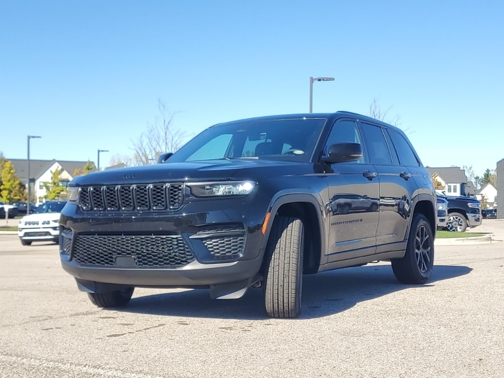 New 2025 Jeep Grand Cherokee Altitude X Sport Utility