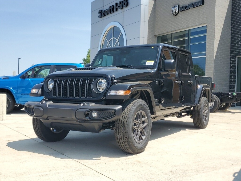 2025 Jeep Gladiator Sport photo 4
