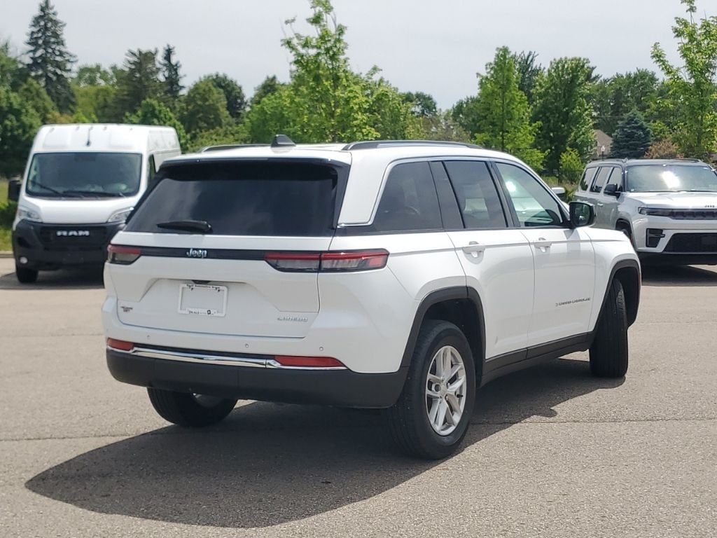 Used 2024 Jeep Grand Cherokee Laredo SUV