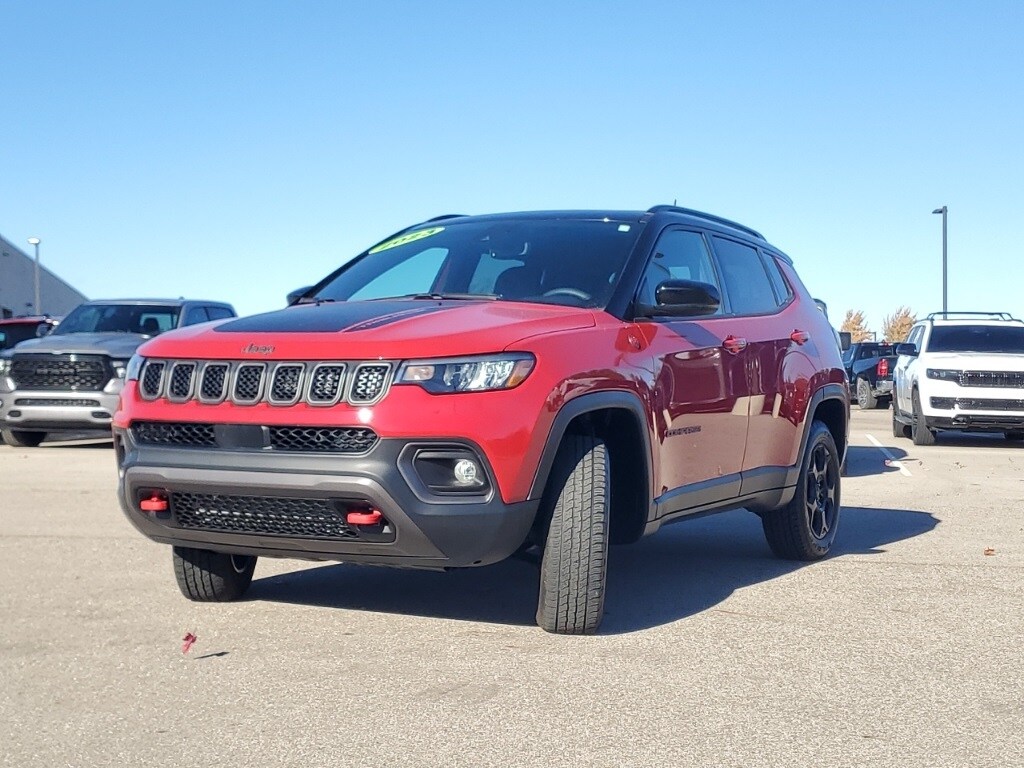2023 Jeep Compass Trailhawk photo 4