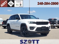 Used 2023 Jeep Grand Cherokee Altitude SUV For Sale in Highland, MI