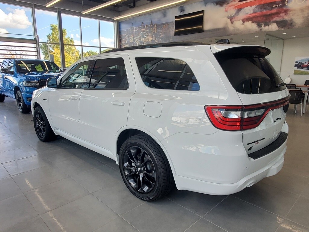 2025 Dodge Durango R/T Plus photo 3
