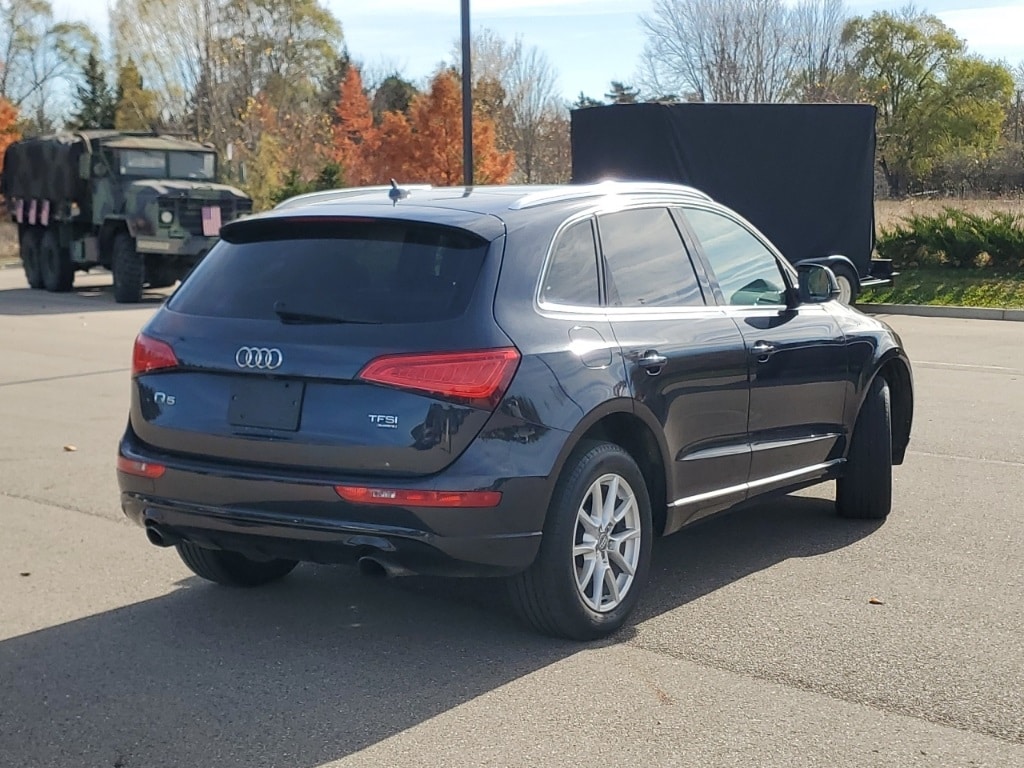 Used 2014 Audi Q5 Technik with VIN WA1VFCFPXEA075150 for sale in New Hudson, MI
