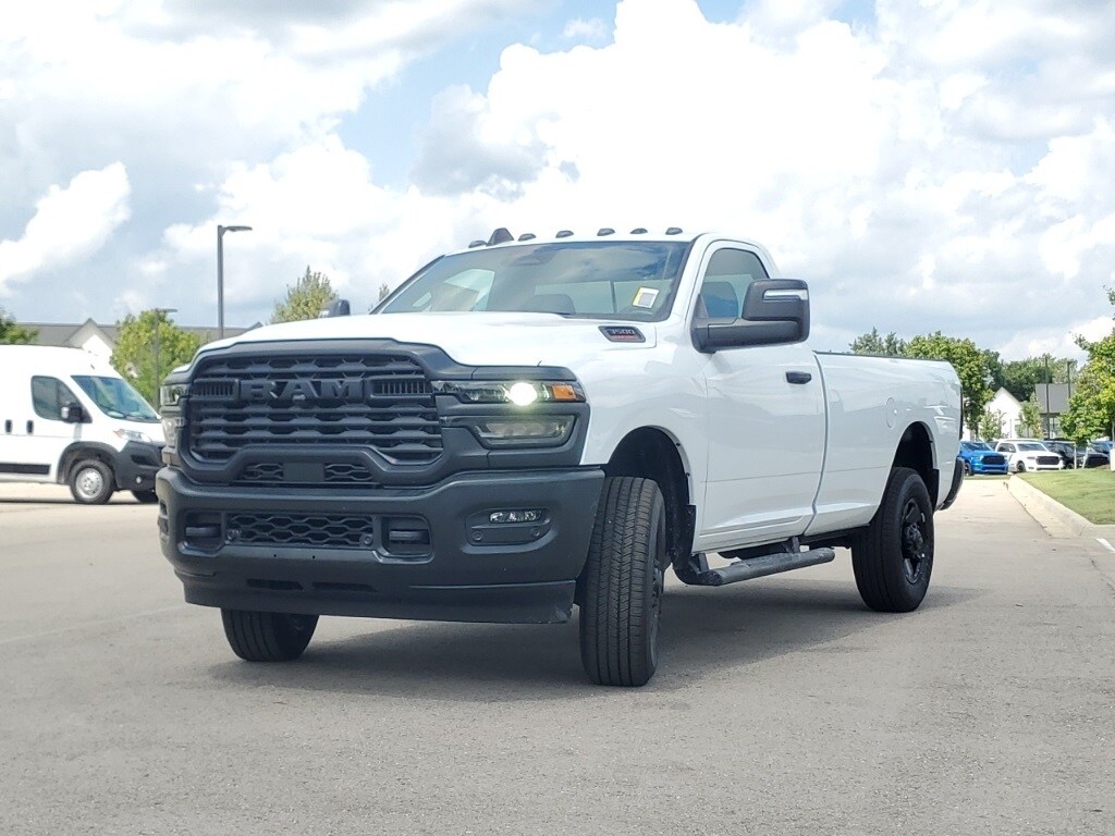 2026 Ram 3500 Tradesman photo 4