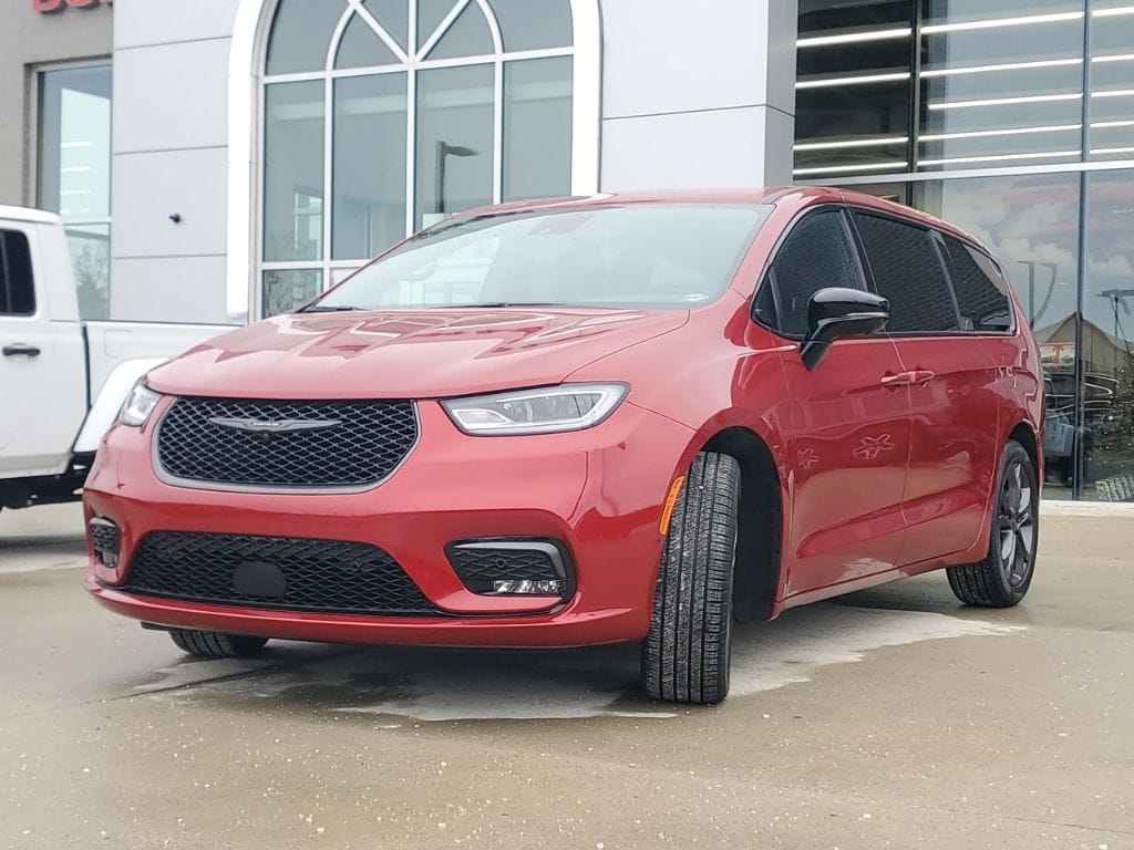 New 2026 Chrysler Pacifica Select Passenger Van