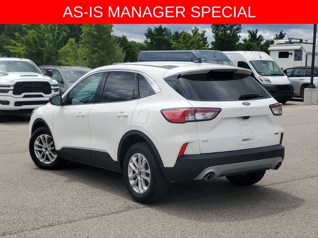 Used 2022 Ford Escape SE with VIN 1FMCU9BZXNUA00990 for sale in New Hudson, MI