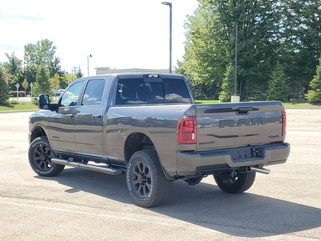 2026 Ram 2500 Big Horn photo 3