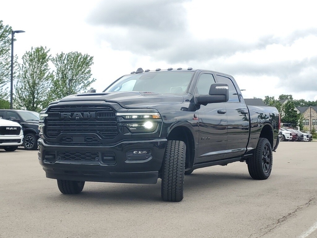 2025 Ram 2500 Laramie photo 4