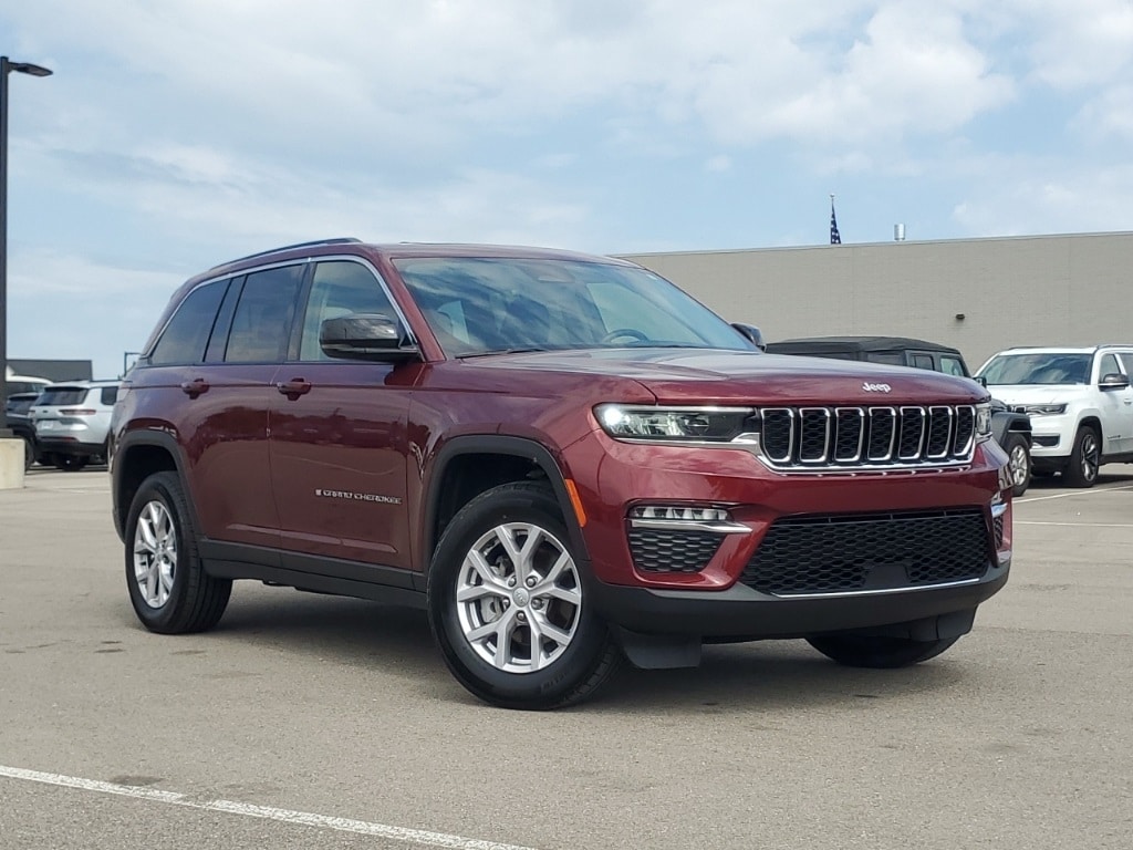 Used 2022 Jeep Grand Cherokee Limited with VIN 1C4RJHBG5N8553541 for sale in New Hudson, MI