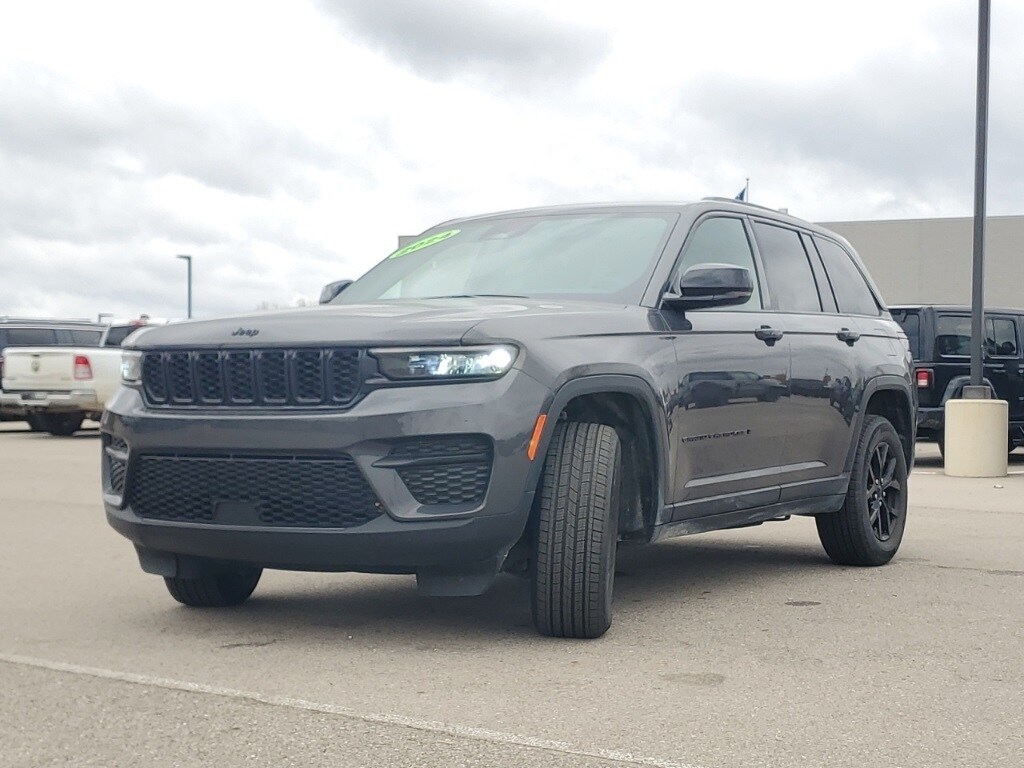 Used 2024 Jeep Grand Cherokee Altitude X SUV