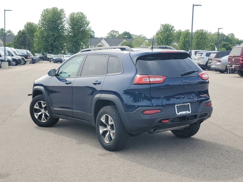 Used 2018 Jeep Cherokee Trailhawk SUV