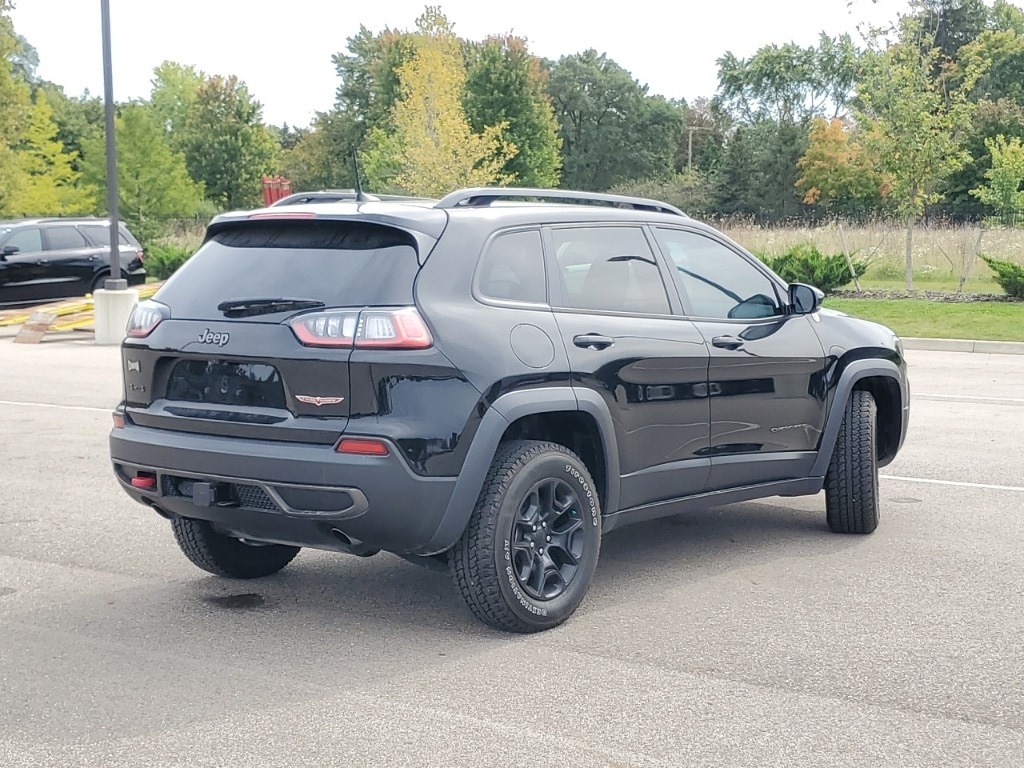 Used 2022 Jeep Cherokee Trailhawk with VIN 1C4PJMBX7ND509449 for sale in New Hudson, MI